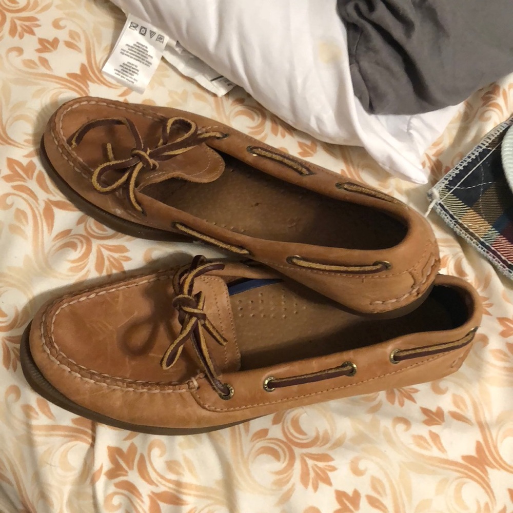 Sperry shoes size 8